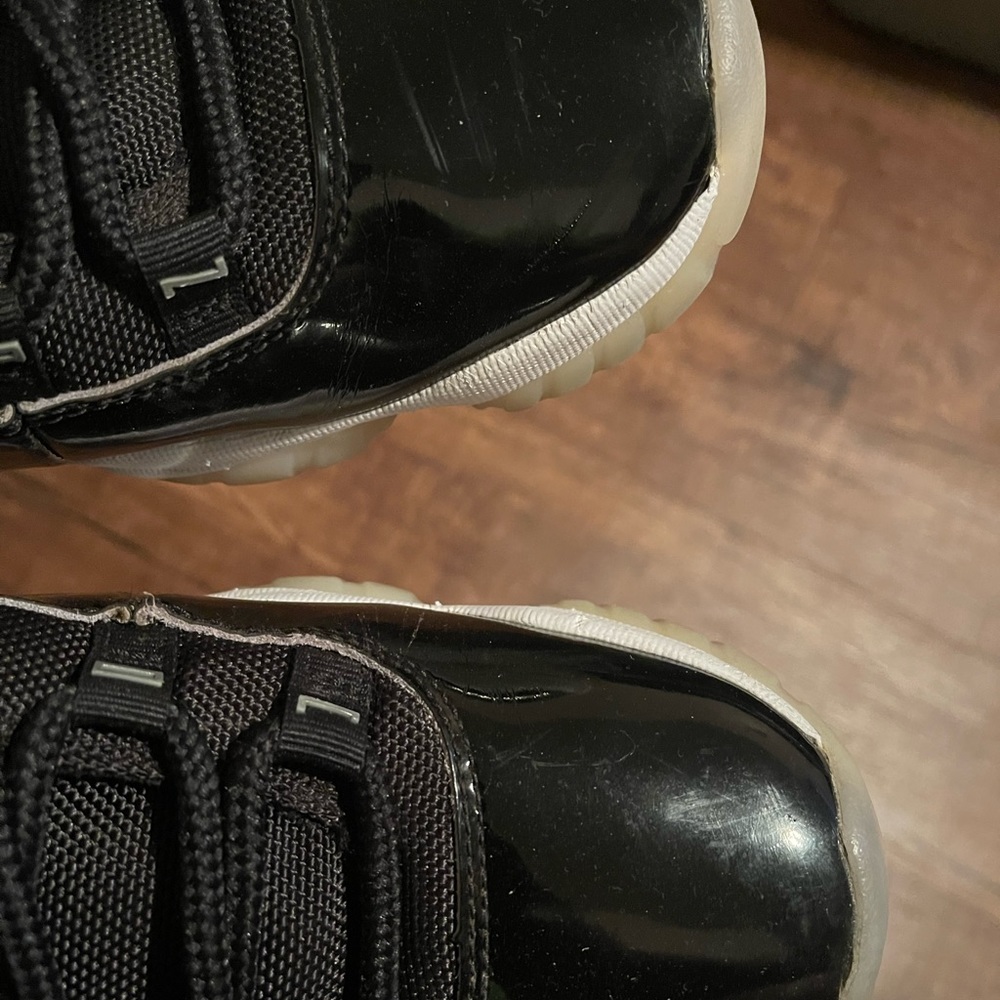 Authentic Jordan 11